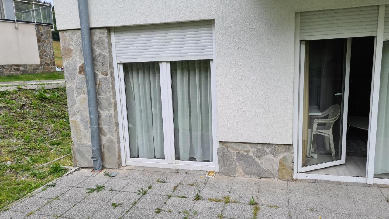 Czarna Gora S6 Apartment